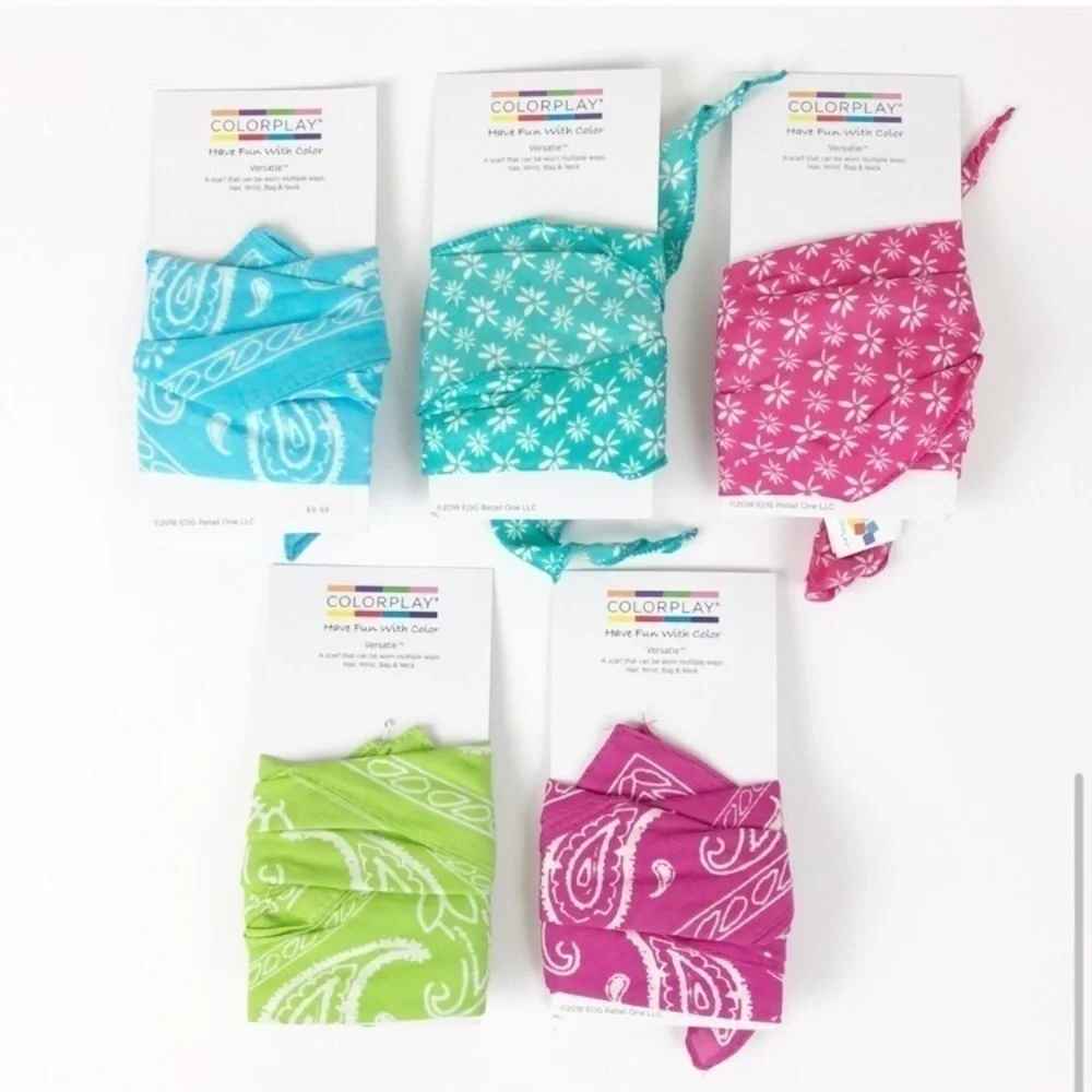 NEW Colorplay versatie square scarves